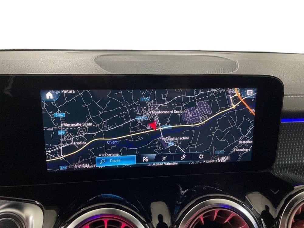Mercedes-Benz EQB usata a Macerata (15)