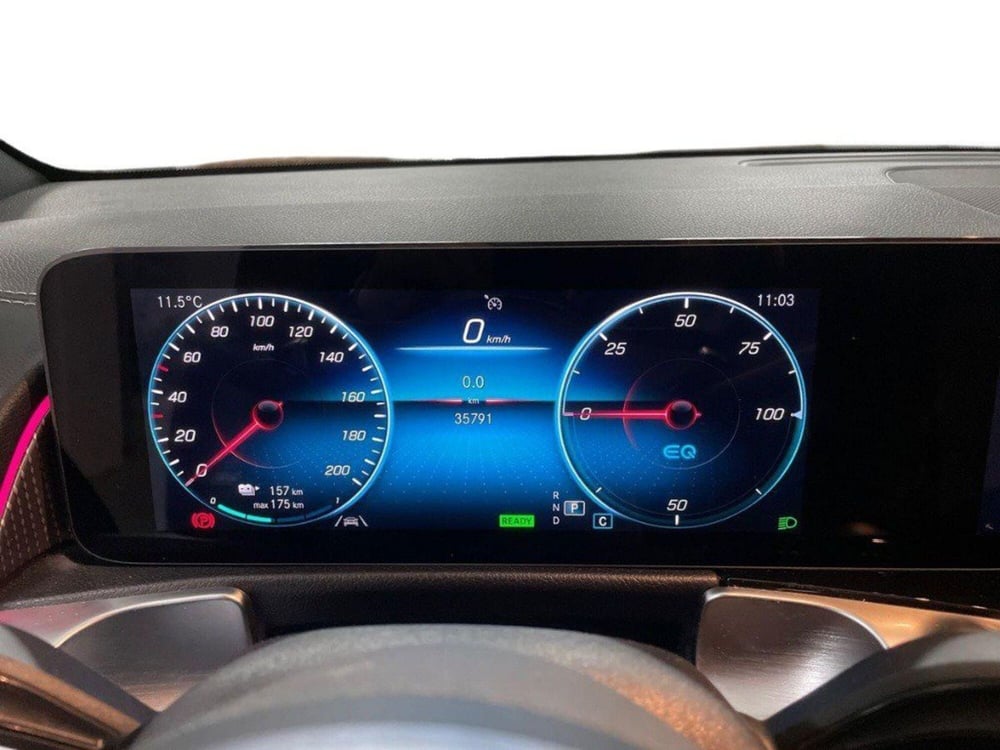 Mercedes-Benz EQB usata a Macerata (9)