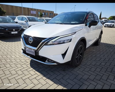 Nissan Qashqai 1.3 mhev Tekna+ 2wd 158cv xtronic del 2022 usata a Siena