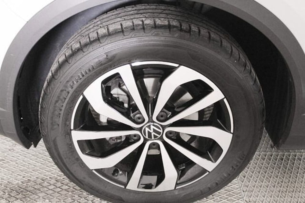 Volkswagen T-Roc Cabrio usata a Novara (15)