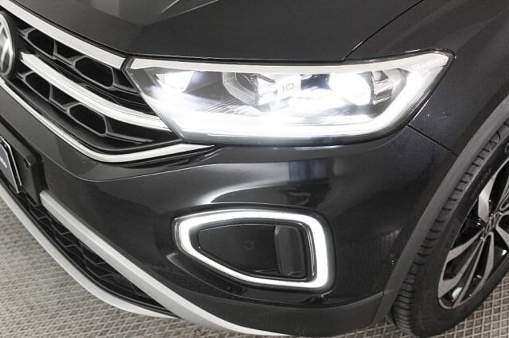 Volkswagen T-Roc Cabrio usata a Novara (14)