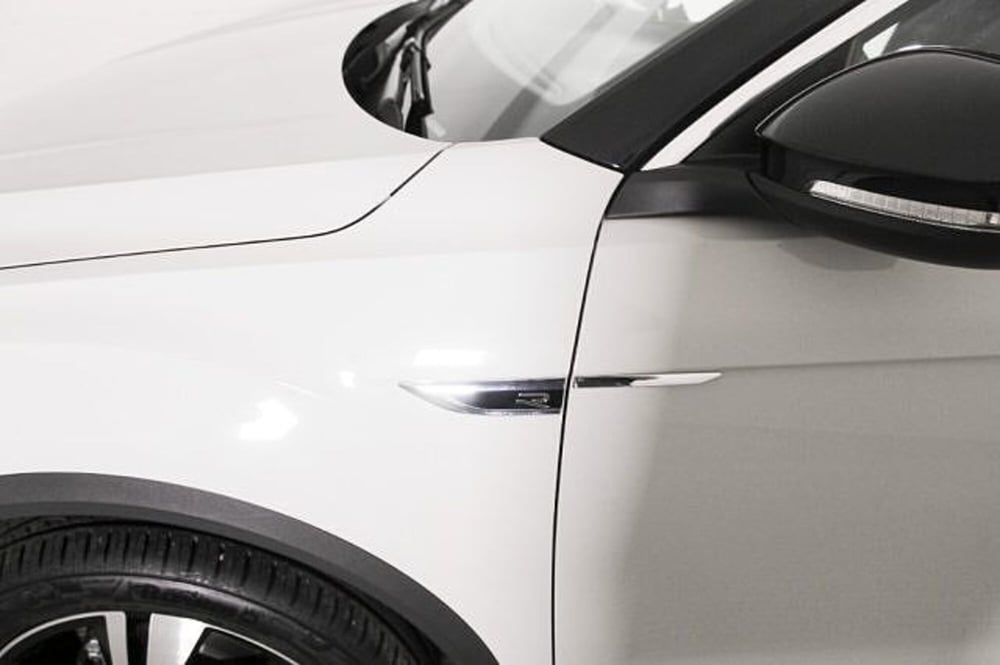 Volkswagen T-Roc usata a Novara (13)