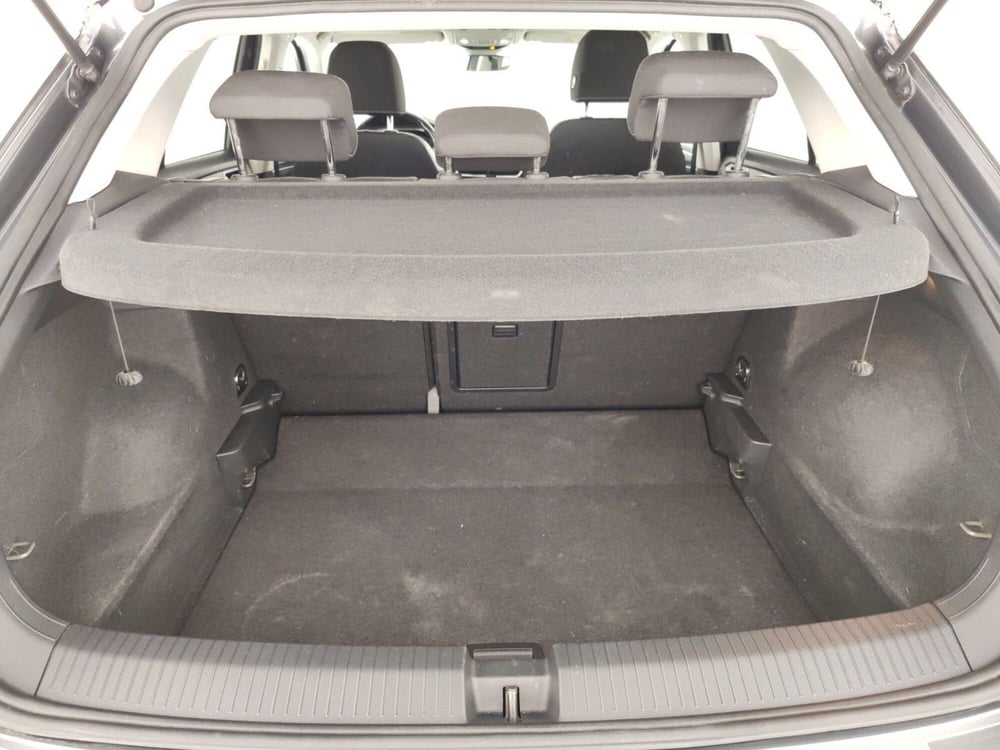 Volkswagen T-Roc usata a Massa-Carrara (16)