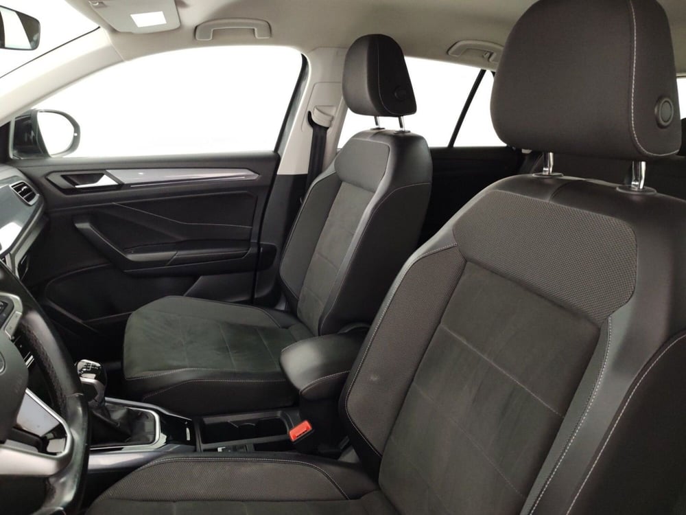 Volkswagen T-Roc usata a Massa-Carrara (9)
