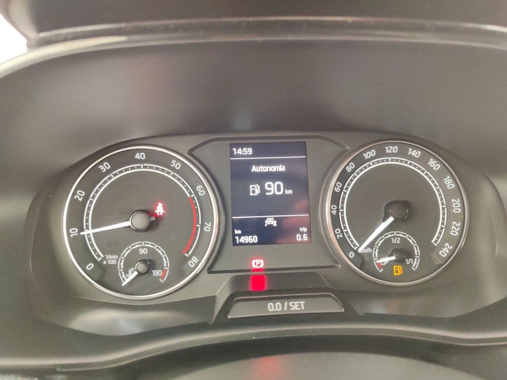 Skoda Fabia usata a Massa-Carrara (15)