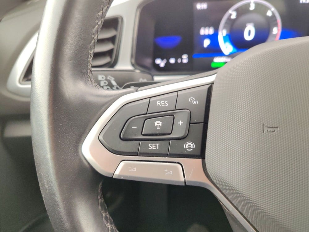 Volkswagen T-Roc usata a Massa-Carrara (14)