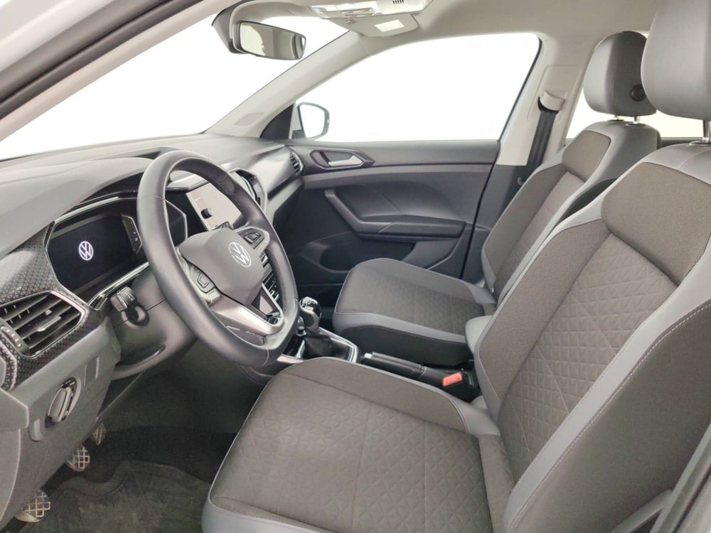 Volkswagen T-Cross usata a Massa-Carrara (6)