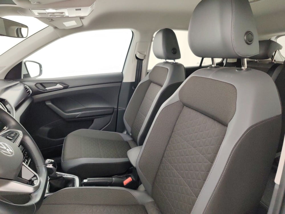 Volkswagen T-Cross usata a Massa-Carrara (8)