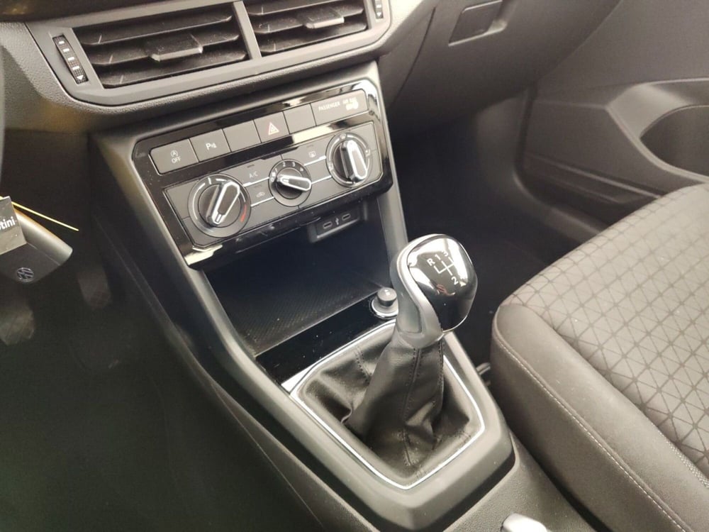 Volkswagen T-Cross usata a Massa-Carrara (11)