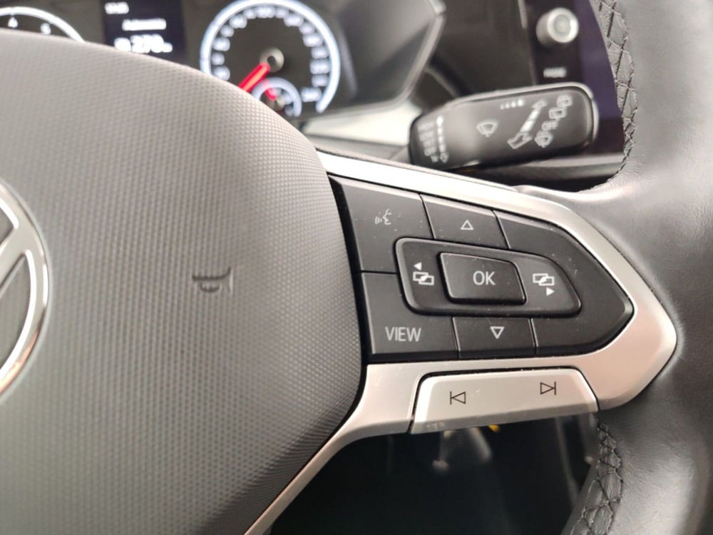 Volkswagen T-Cross usata a Massa-Carrara (13)