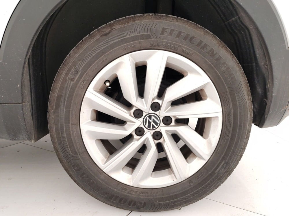 Volkswagen T-Cross usata a Massa-Carrara (6)