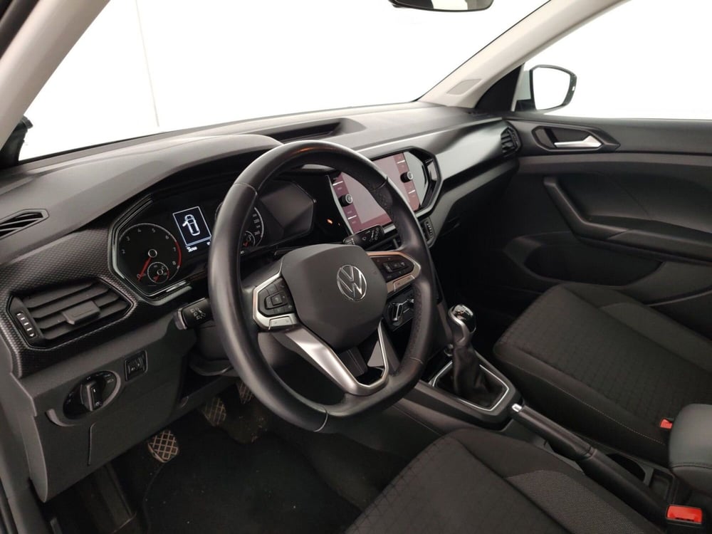 Volkswagen T-Cross usata a Massa-Carrara (8)
