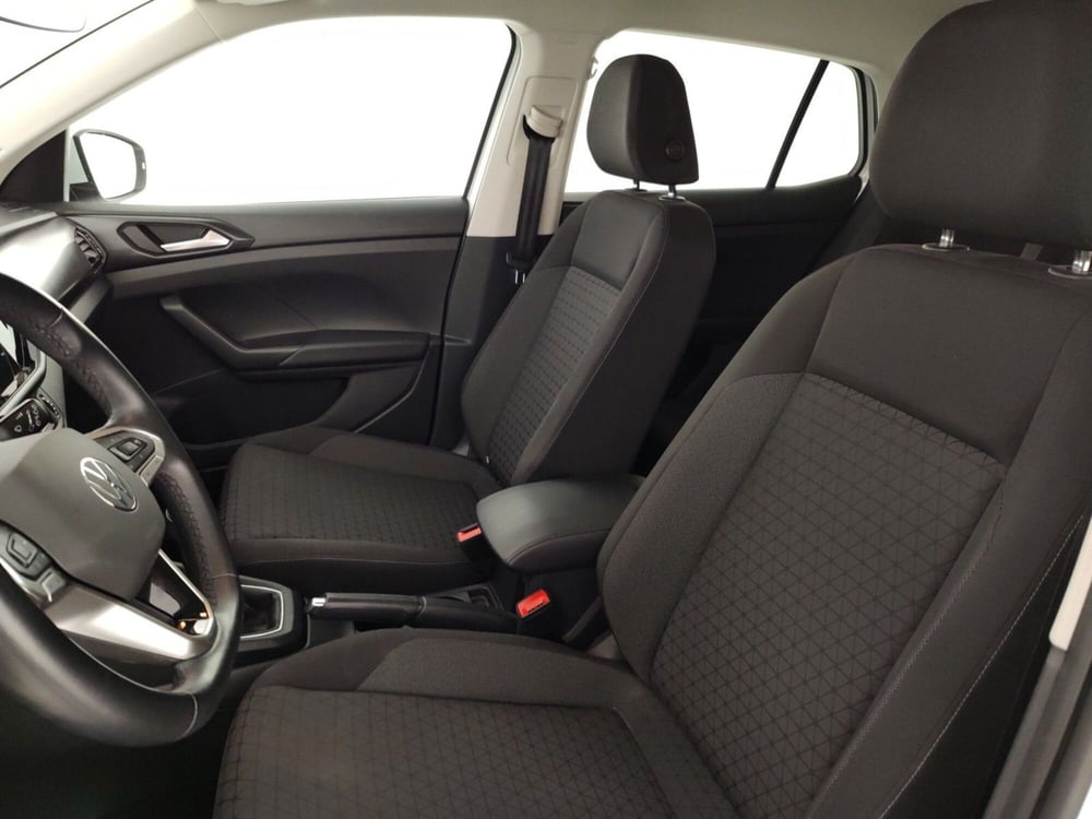 Volkswagen T-Cross usata a Massa-Carrara (9)