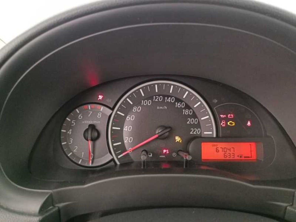 Nissan Micra usata a Treviso (14)