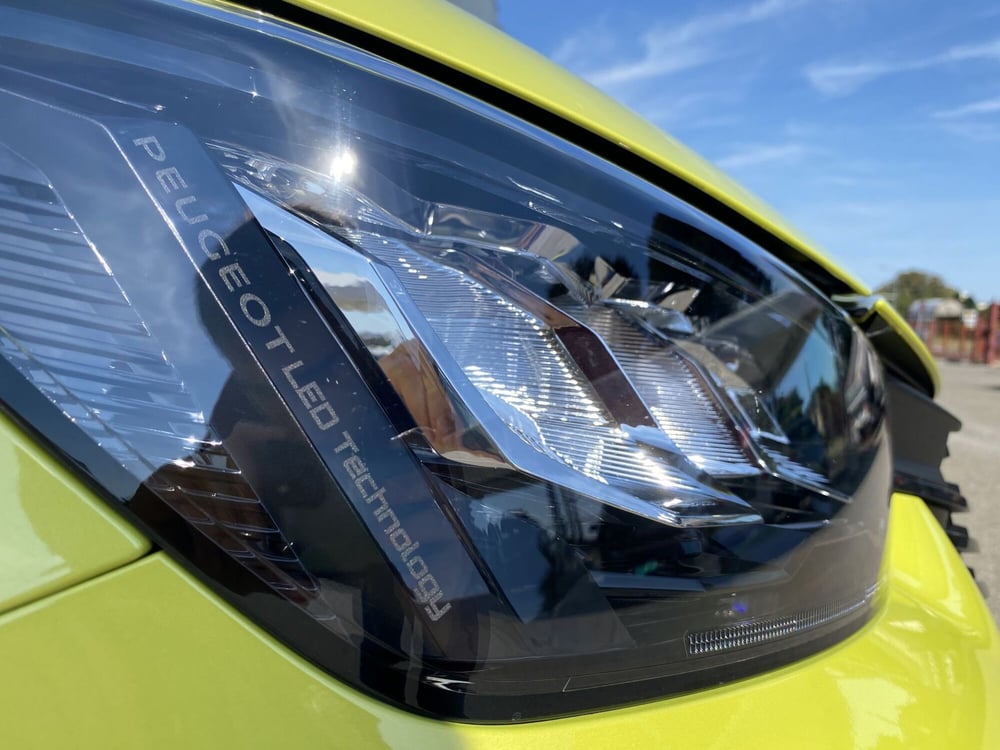 Peugeot 208 nuova a Modena (14)