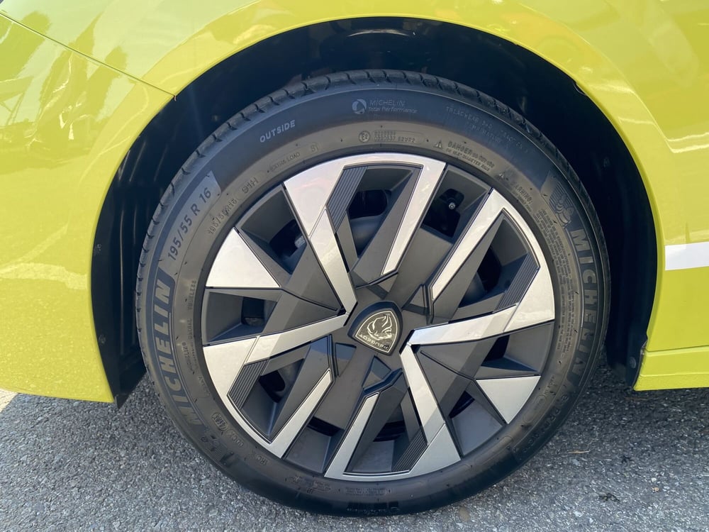 Peugeot 208 nuova a Modena (7)