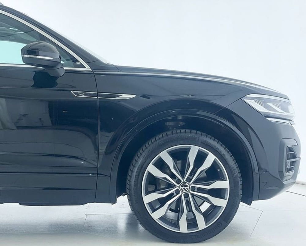 Volkswagen Touareg usata a Perugia (18)