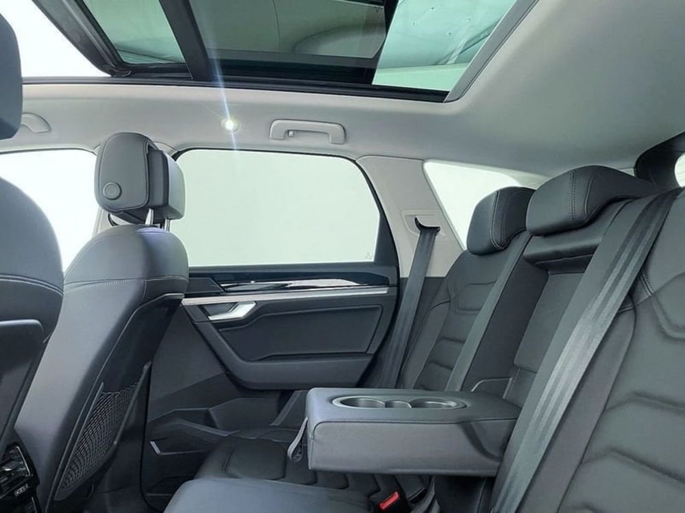 Volkswagen Touareg usata a Perugia (19)