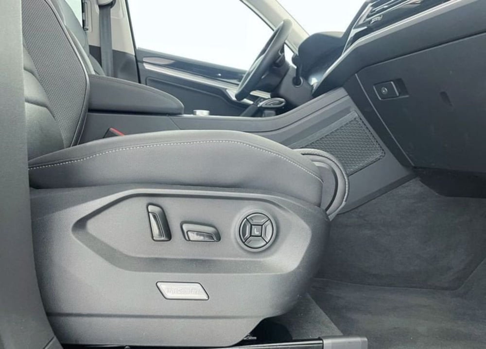 Volkswagen Touareg usata a Perugia (20)