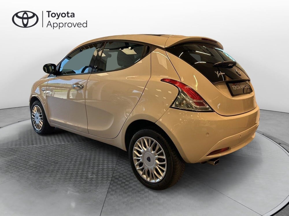 Lancia Ypsilon usata a Catanzaro (3)
