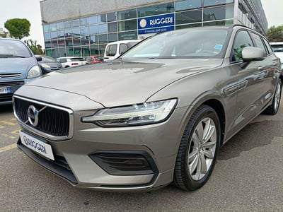 Volvo V60 D3 Geartronic Business del 2019 usata a Rimini