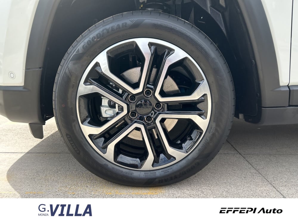 Jeep Compass nuova a Monza e Brianza (15)