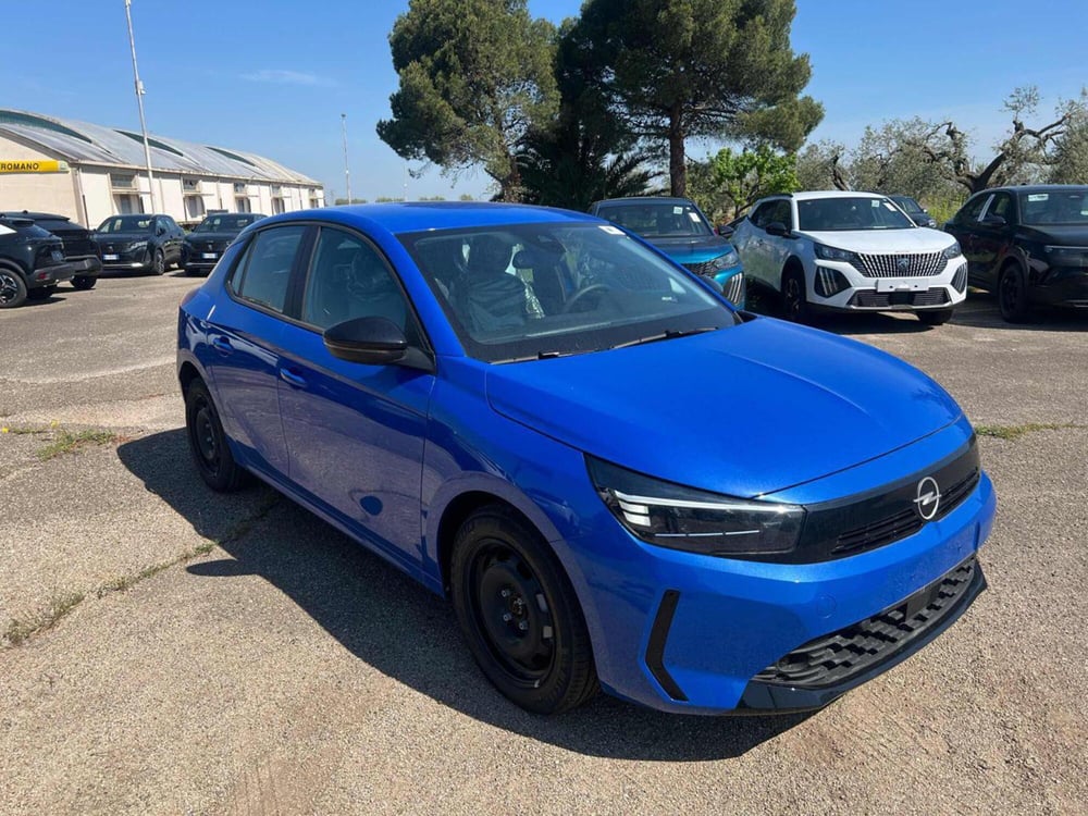 Opel Corsa nuova a Foggia (12)