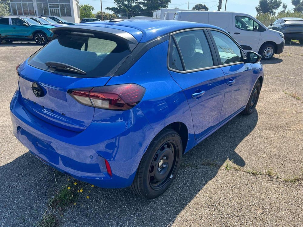 Opel Corsa nuova a Foggia (5)