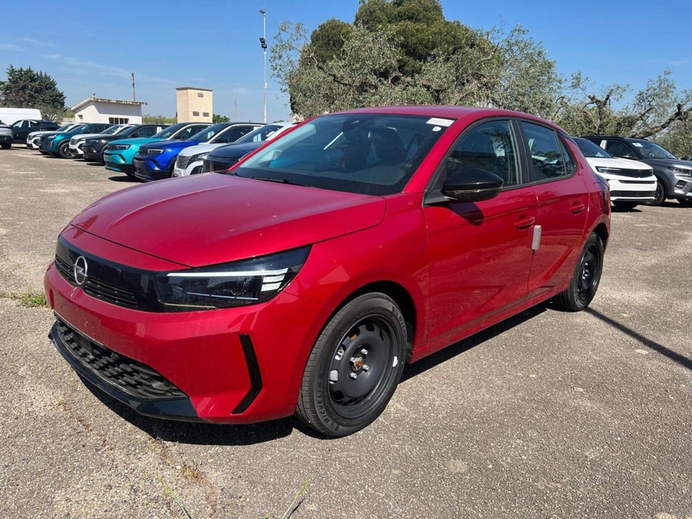 Opel Corsa nuova a Foggia