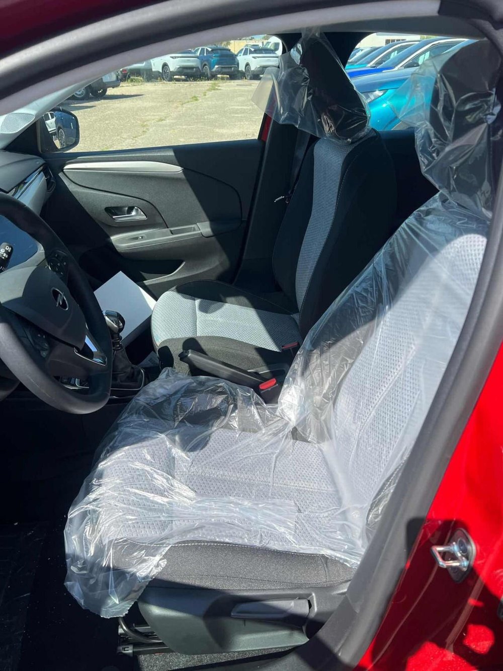 Opel Corsa nuova a Foggia (14)