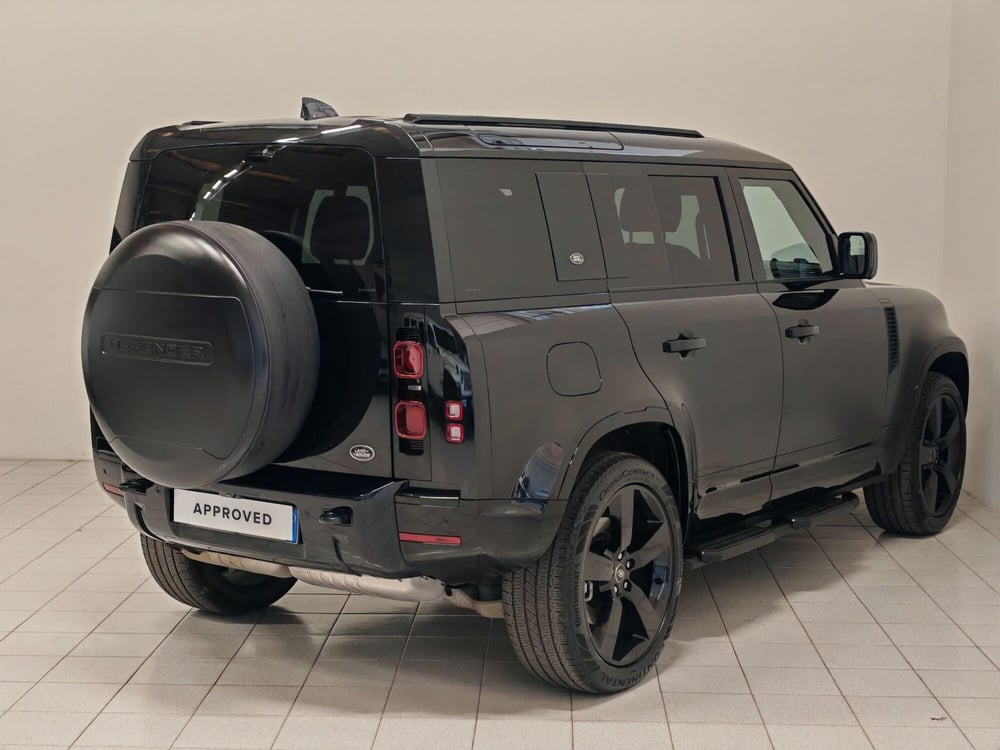 Land Rover Defender usata a Novara (2)