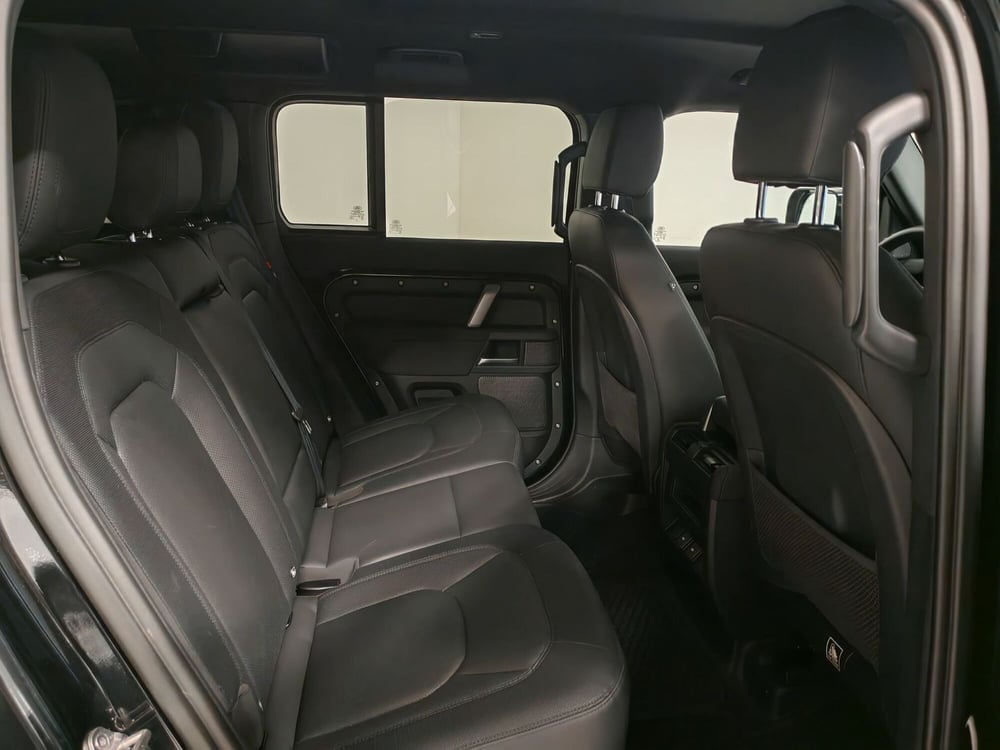 Land Rover Defender usata a Novara (5)