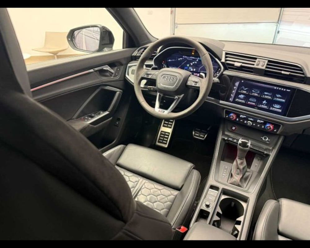 Audi RS Q3 Sportback usata a Bologna (9)