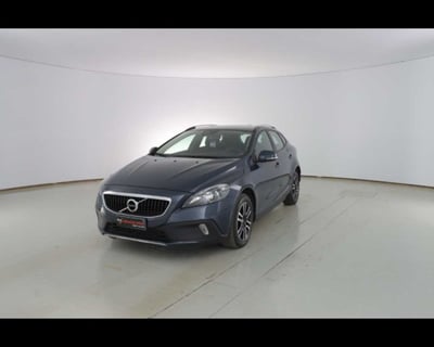 Volvo V40 Cross Country D2 Pro del 2017 usata a Castenaso