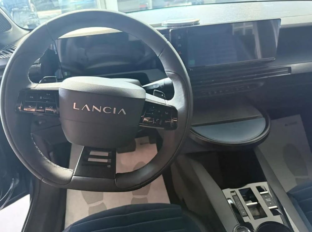 Lancia Ypsilon nuova a Latina (7)