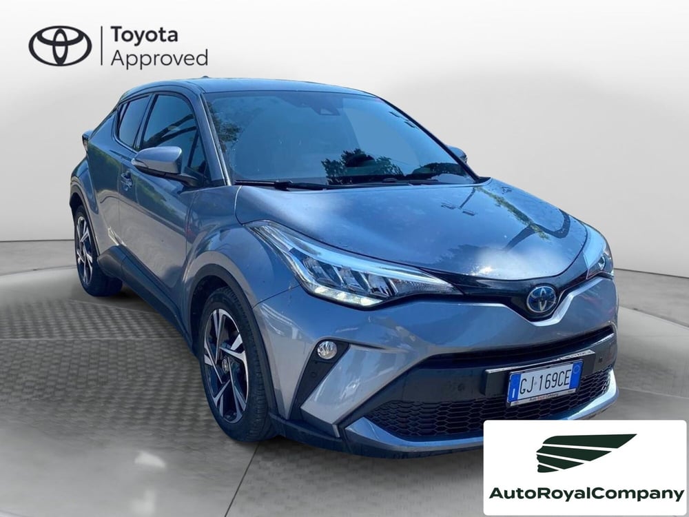 Toyota Toyota C-HR usata a Roma (12)