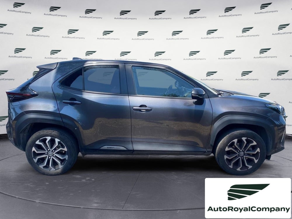 Toyota Yaris Cross usata a Roma (11)