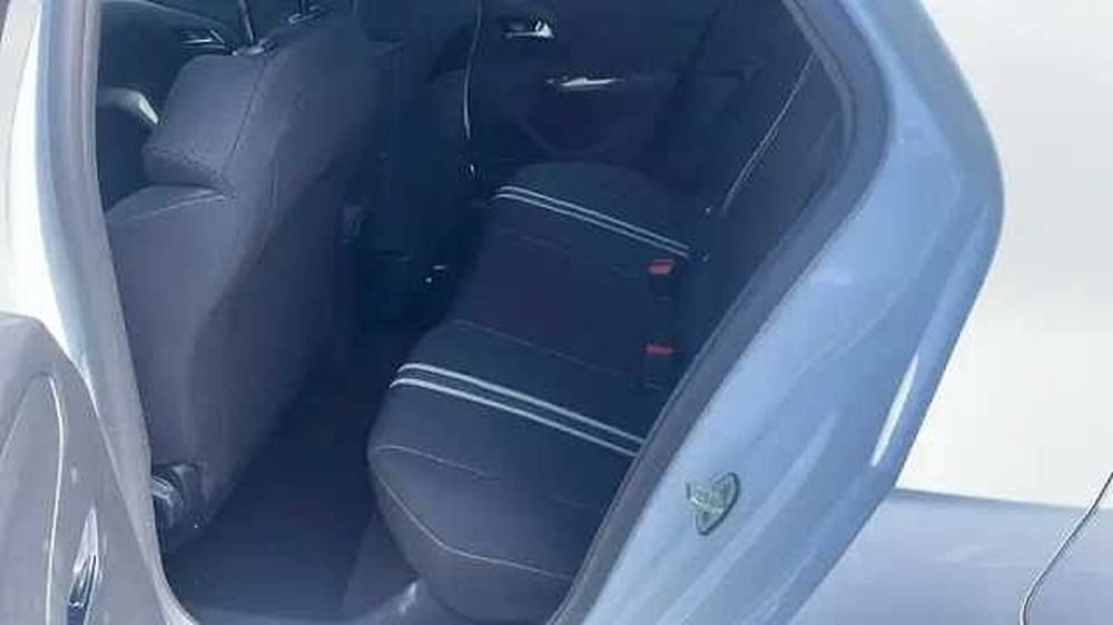 Opel Corsa nuova a Milano (10)