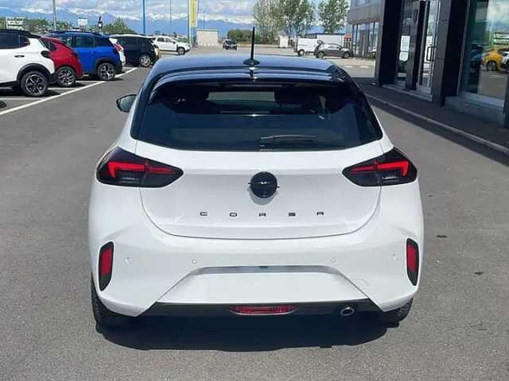 Opel Corsa nuova a Milano (7)