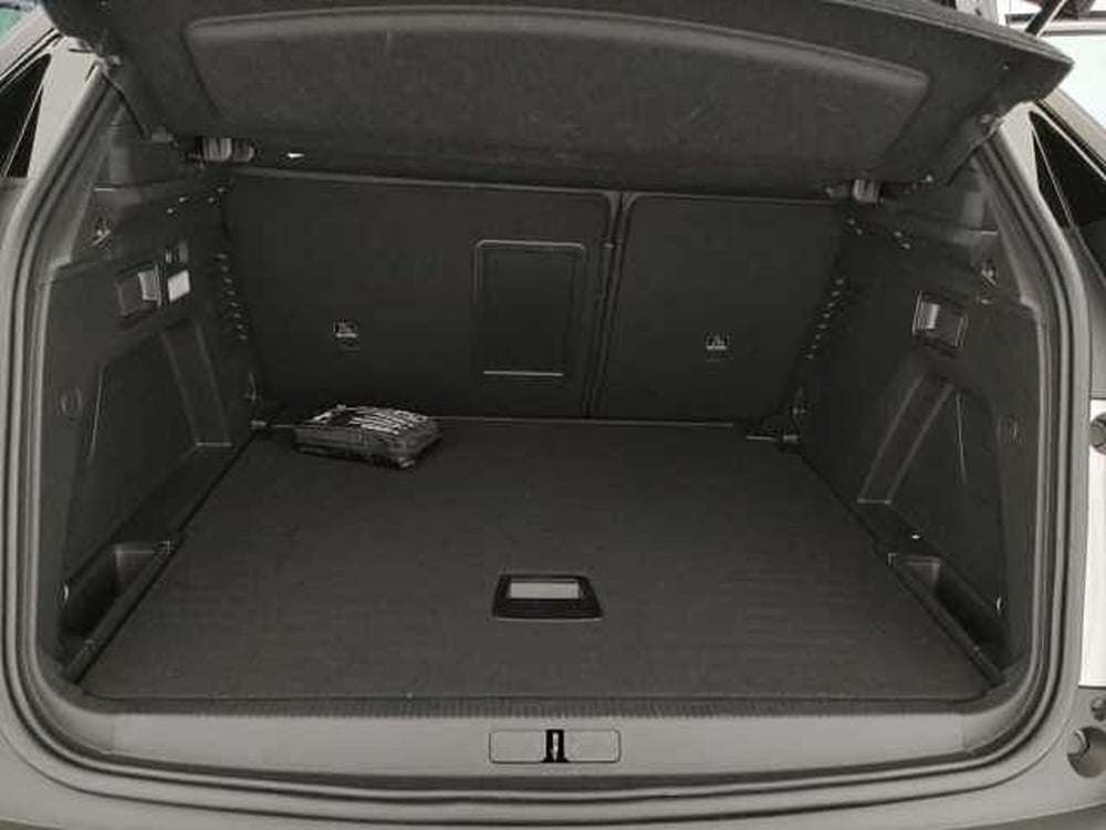 Peugeot 3008 nuova a Caserta (14)