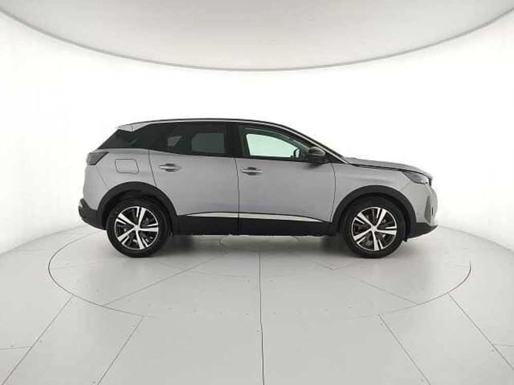 Peugeot 3008 nuova a Caserta (4)