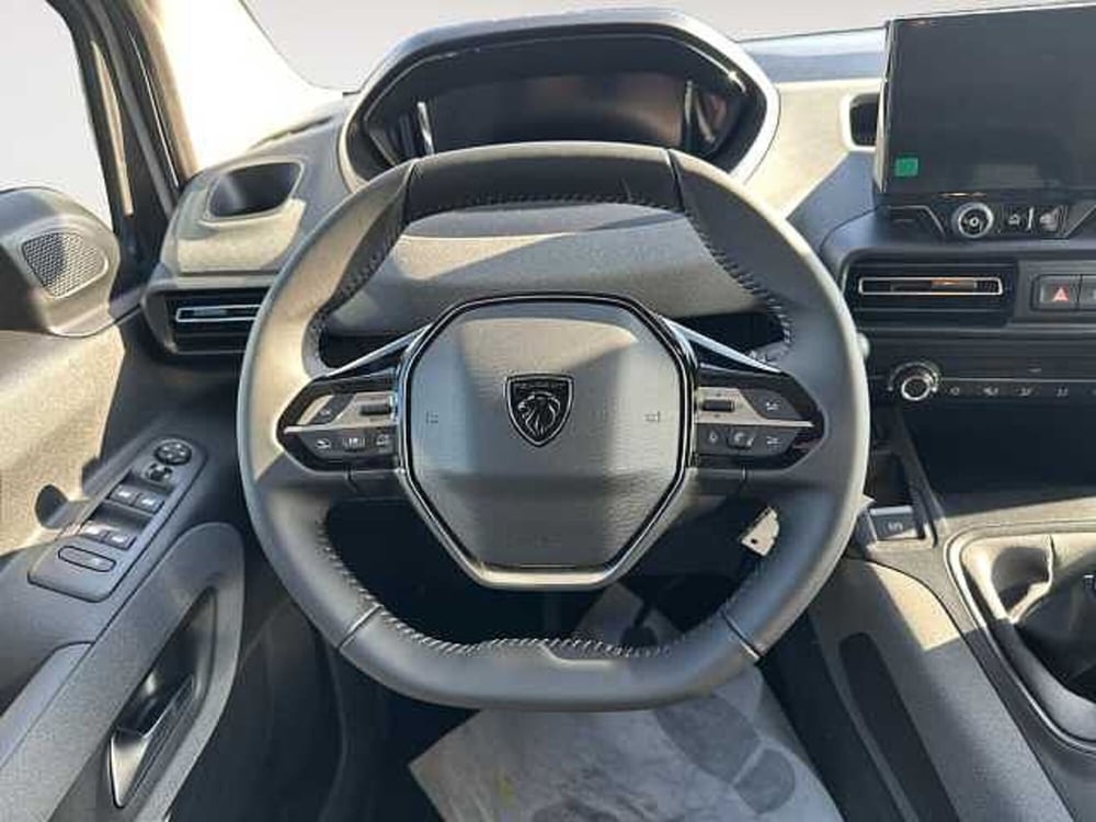 Peugeot Rifter nuova a Treviso (9)