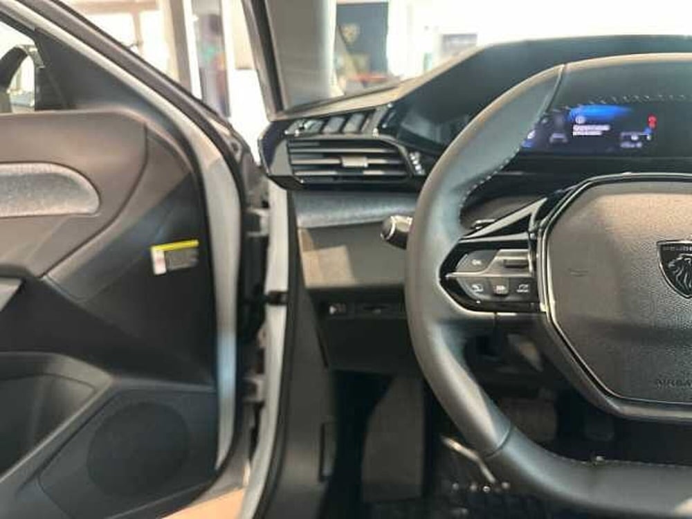 Peugeot 308 nuova a Ravenna (15)