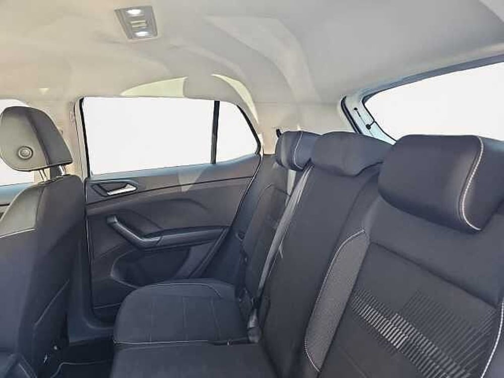 Volkswagen T-Cross usata a Lecco (13)