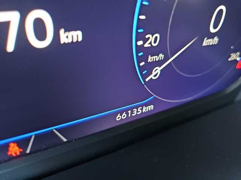 Volkswagen T-Cross usata a Lecco (16)