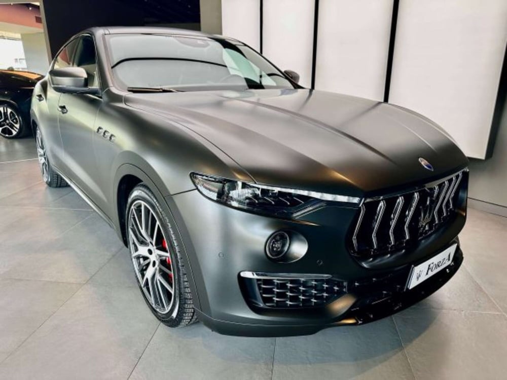 Maserati Levante usata a Torino (3)