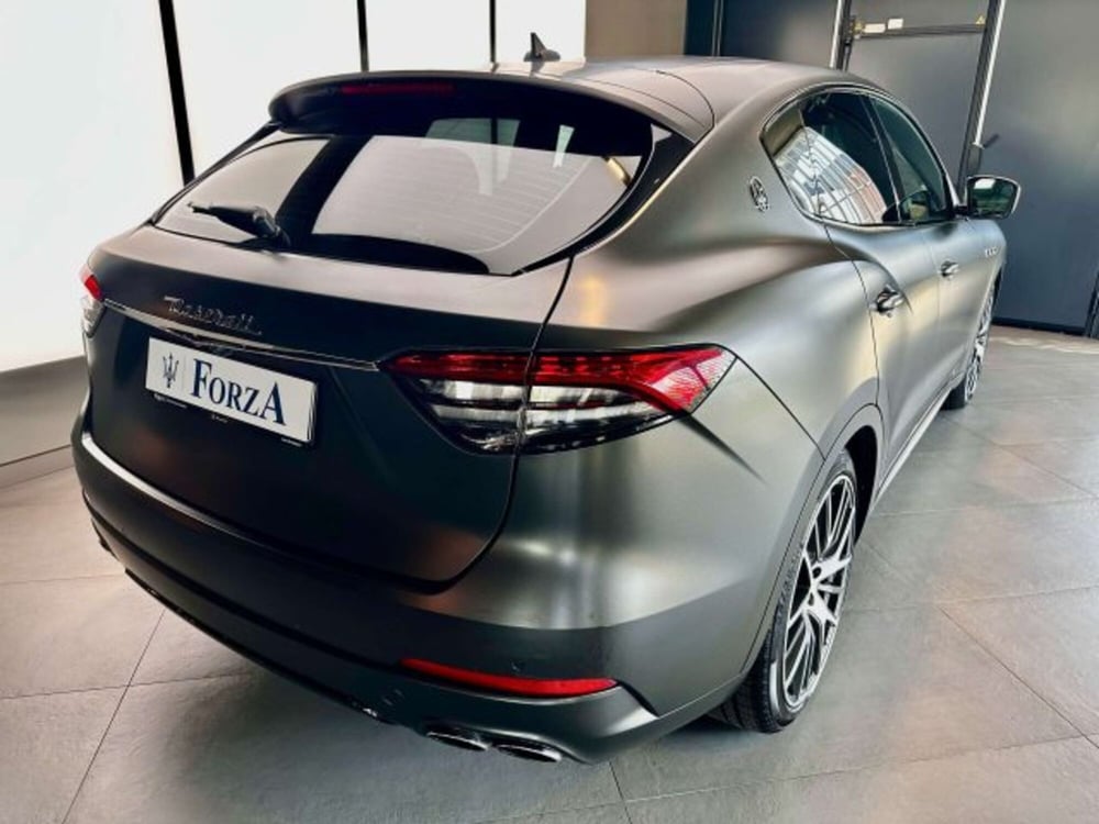 Maserati Levante usata a Torino (6)