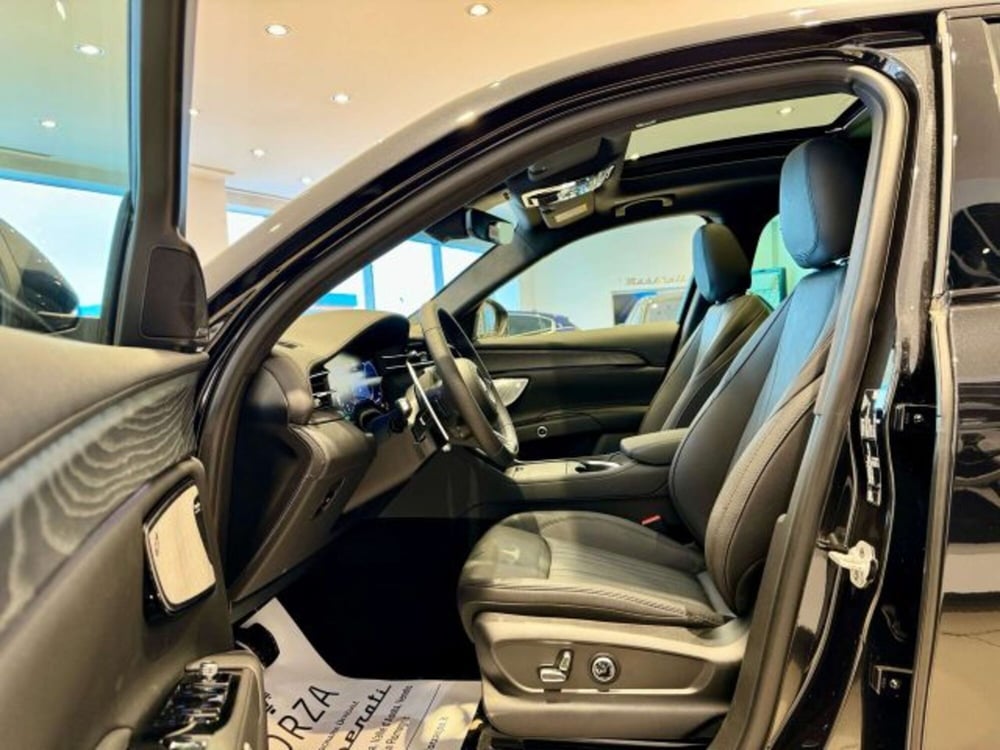 Maserati Grecale nuova a Torino (10)