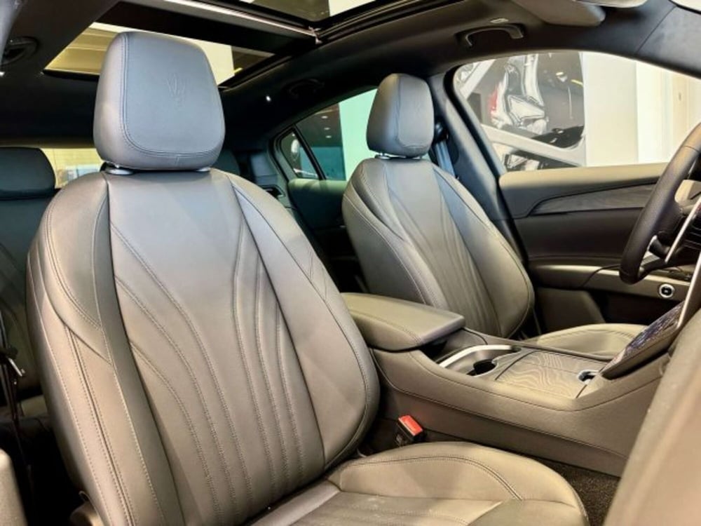 Maserati Grecale nuova a Torino (12)