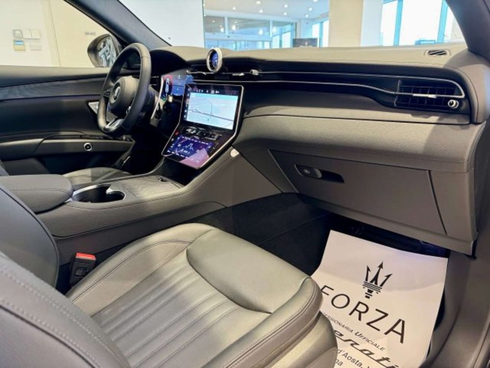 Maserati Grecale nuova a Torino (13)